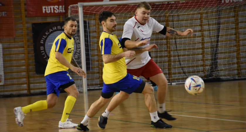 Turniej FOX Cup VI. We Wrześni zagrali znani piłkarze! (zdjęcia) 