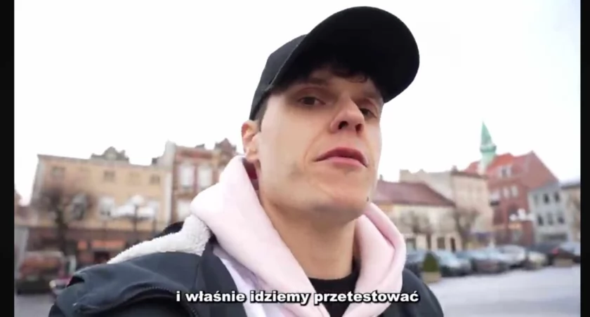Września to kebabowe miasto?! Kolejny popularny youtuber we Wrześni! (VIDEO)