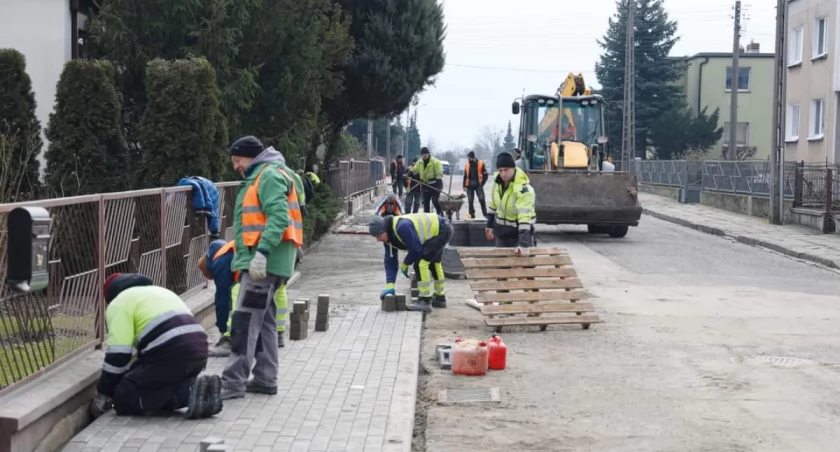 Nowe chodniki na terenie Wrześni (zdjęcia) 