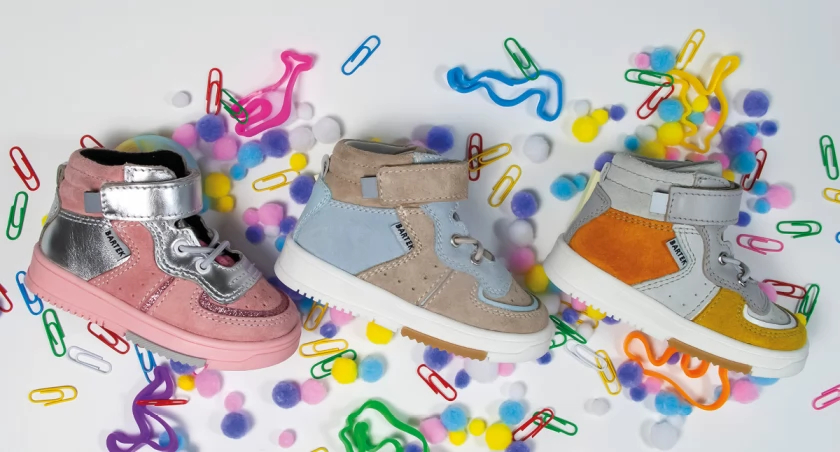 Sneakersy dla dzieci. Poznaj modele w promocyjnych cenach!