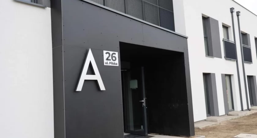 Nowy blok komunalny we Wrześni prawie gotowy (zdjęcia) 