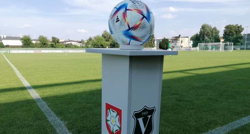Pięć bramek przy Kosynierów! Victoria walczyła z liderem IV ligi 
