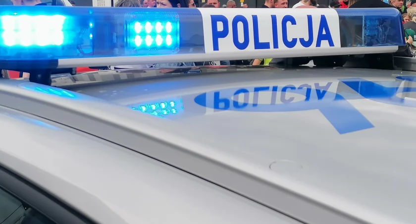 Kolizja na ul. Paderewskiego. Mandat i punkty dla 28-latka 