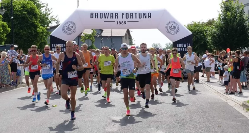 VIII Bieg do Lata w Nekli. Pokonali upał i 10 kilometrów! (Galeria) 