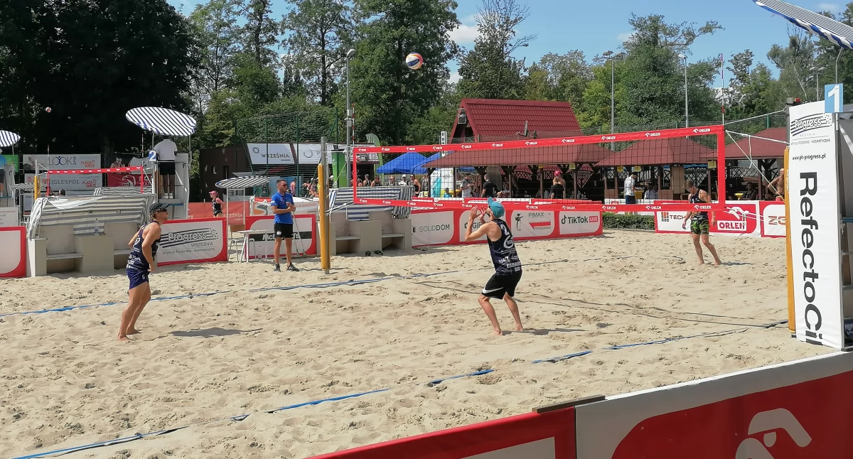 X Plaża Wrze! Ponad 300 siatkarzy spotkało się we Wrześni (wyniki) 