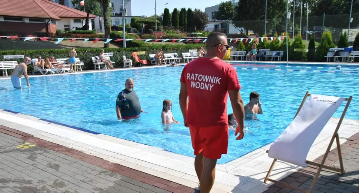 Dziś ostatni dzień sezonu na odkrytym basenie we Wrześni! (zdjęcia) 