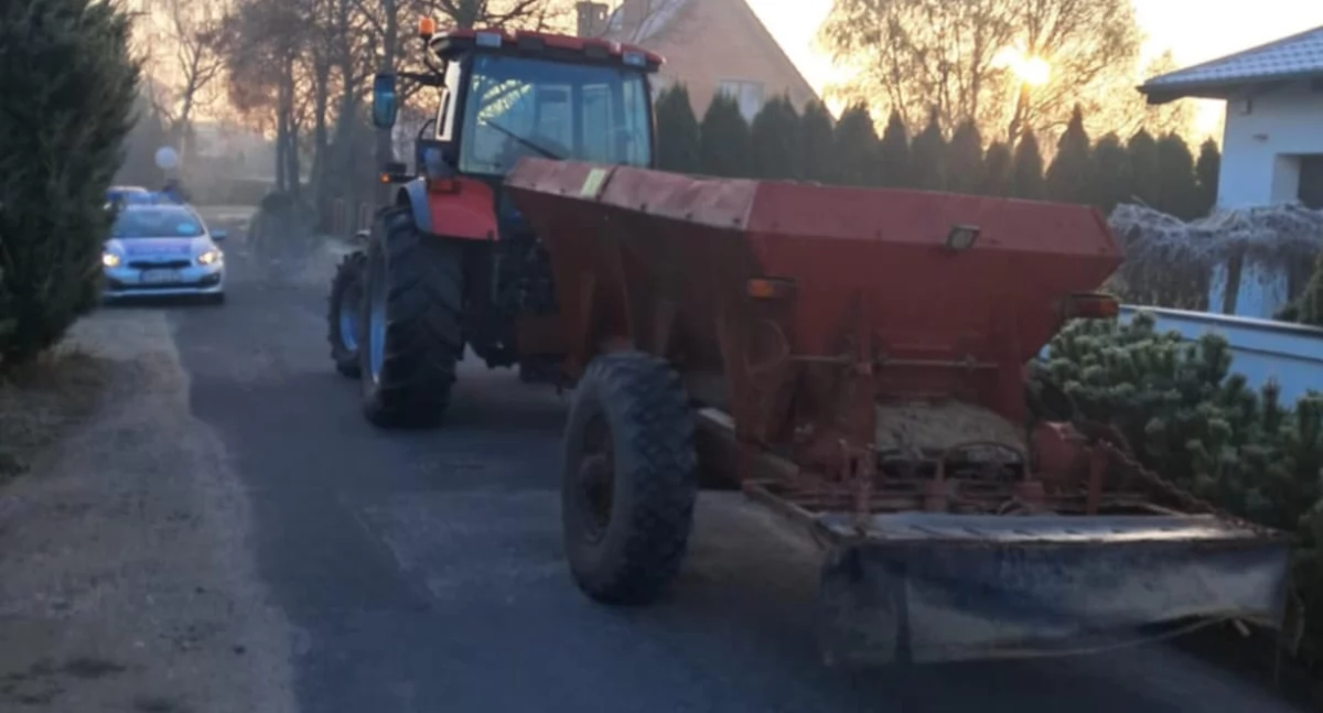 Miał ponad 3 promile! 35-latek jechał ciągnikiem rolniczym