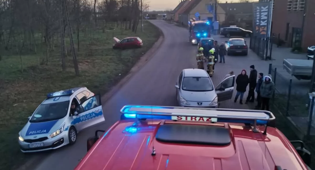 Kolizja dwóch osobówek w gminie Miłosław (AKTUALIZACJA) 