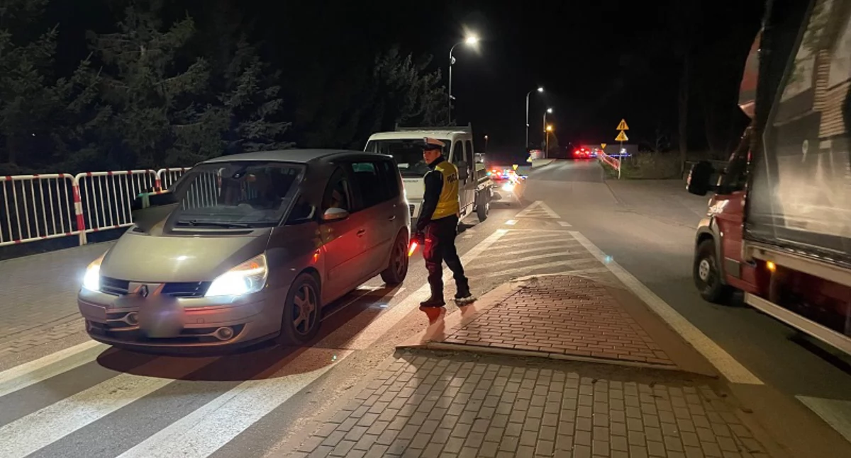 Kilkaset kontroli trzeźwości. Trzech kierowców straciło prawo jazdy 