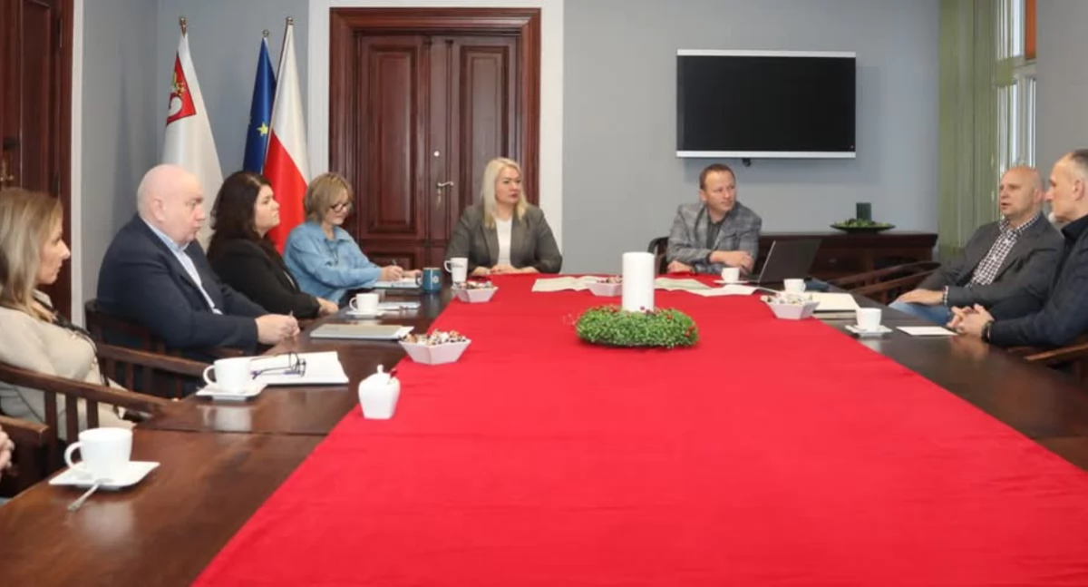Rusza budowa sieci światłowodowej w gminach Nekla i Września