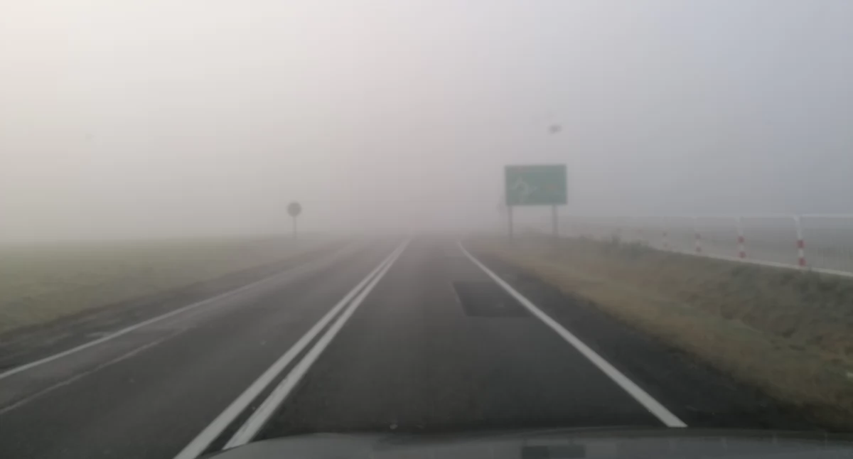 Ostrzeżenie dla powiatu wrzesińskiego! Uwaga na gęstą mgłę 