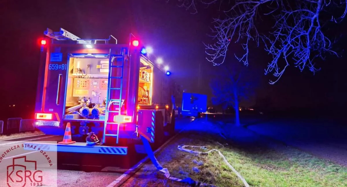 Pożar ciężarówki na drodze krajowej w Gutowie Wielkim (zdjęcia) 