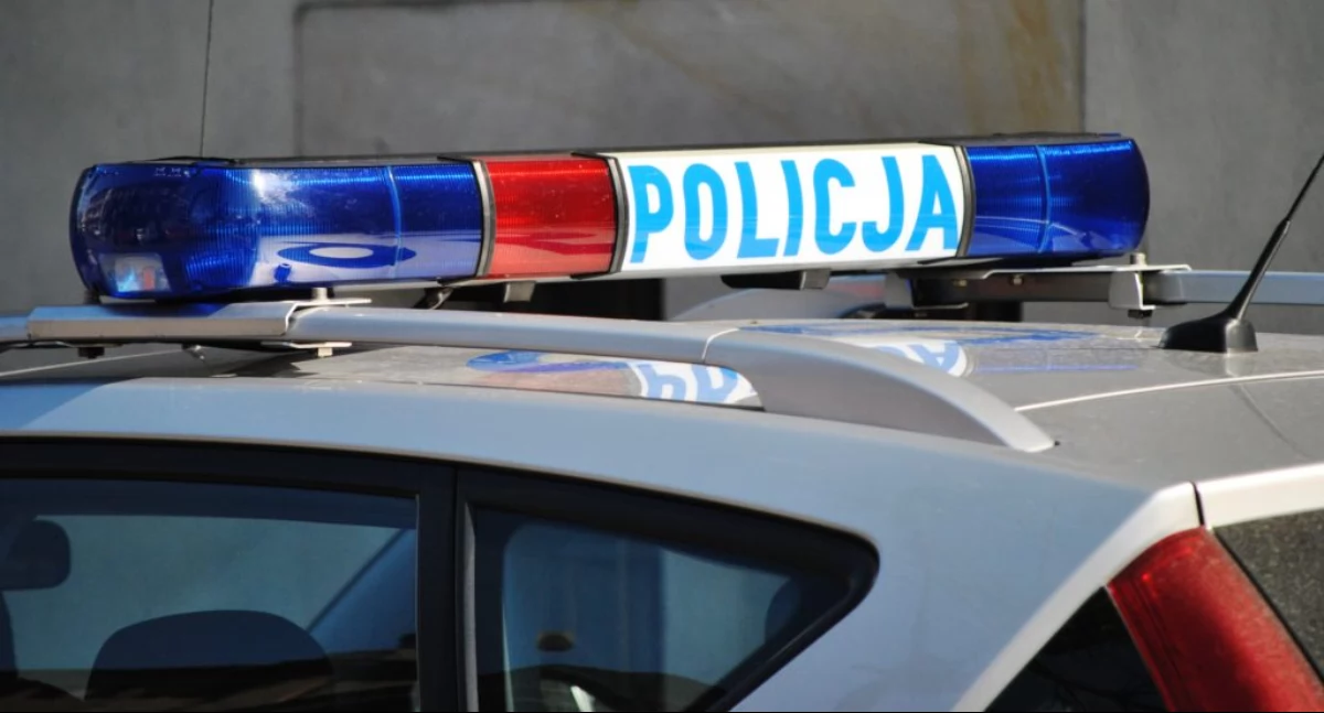 Kolizja trzech samochodów przed przejściem dla pieszych w Kaczanowie 