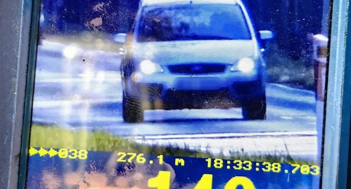 Mandaty na łączną kwotę 3000 zł oraz 22 punkty karne
