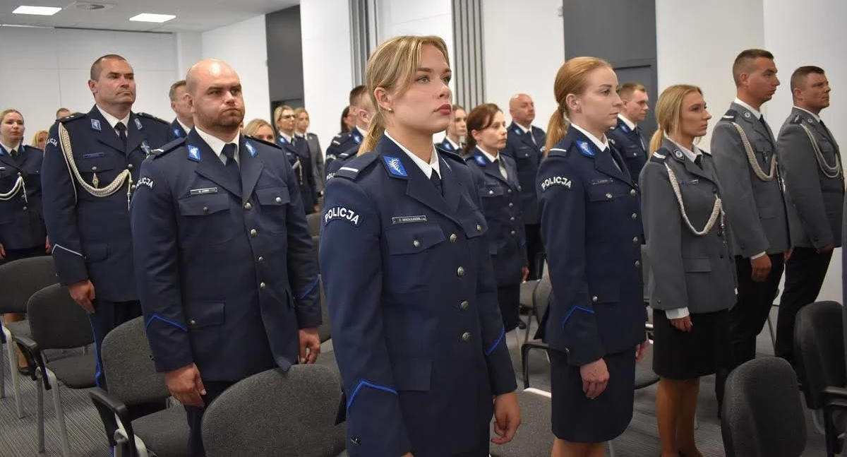Święto policji powiatu wrzesińskiego! Awanse i wyróżnienia (zdjęcia) 