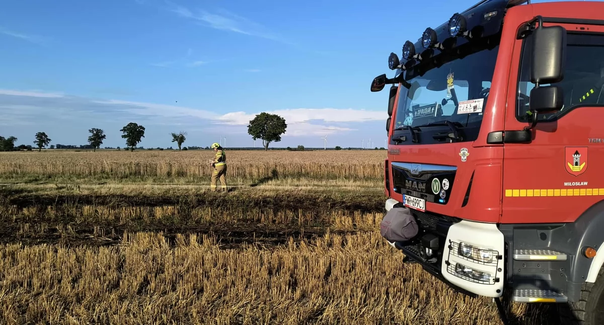 Pożar w Kębłowie. Wzorowa i szybka postawa świadków (zdjęcia) 