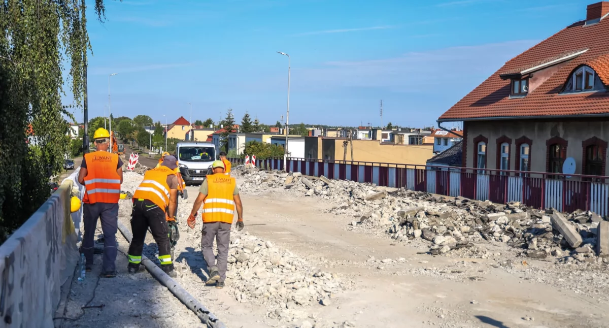 Trwa remont wiaduktu przy ulicy Paderewskiego oraz budowa ronda na ulicy Daszyńskiego 