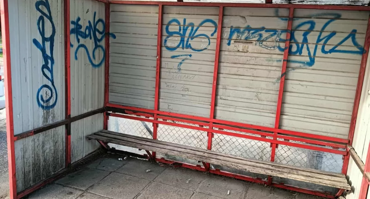 Odnowiony przystanek autobusowy 