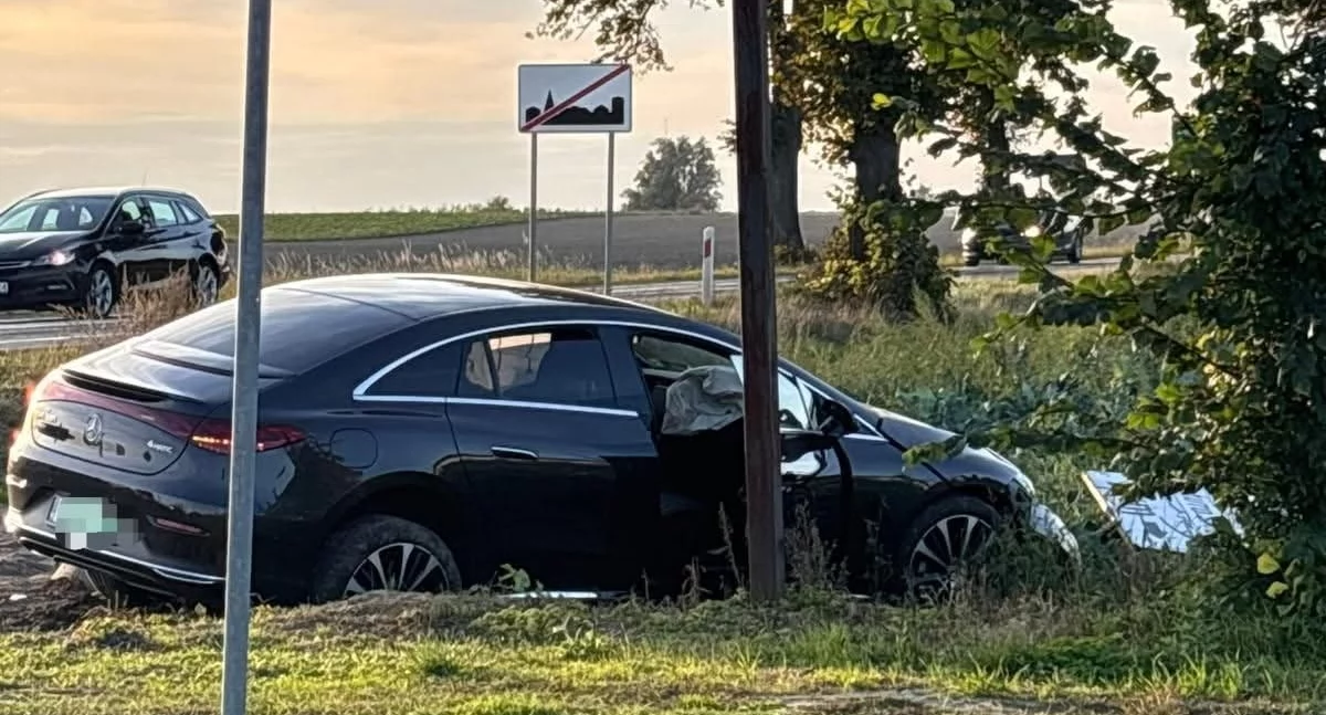 Zdarzenie drogowe w Niechanowie 
