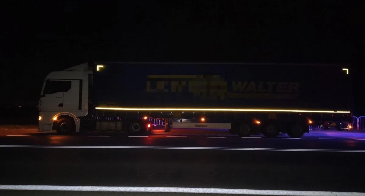 Pijany mężczyzna stwarzał śmiertelne zagrożenie na drodze ekspresowej