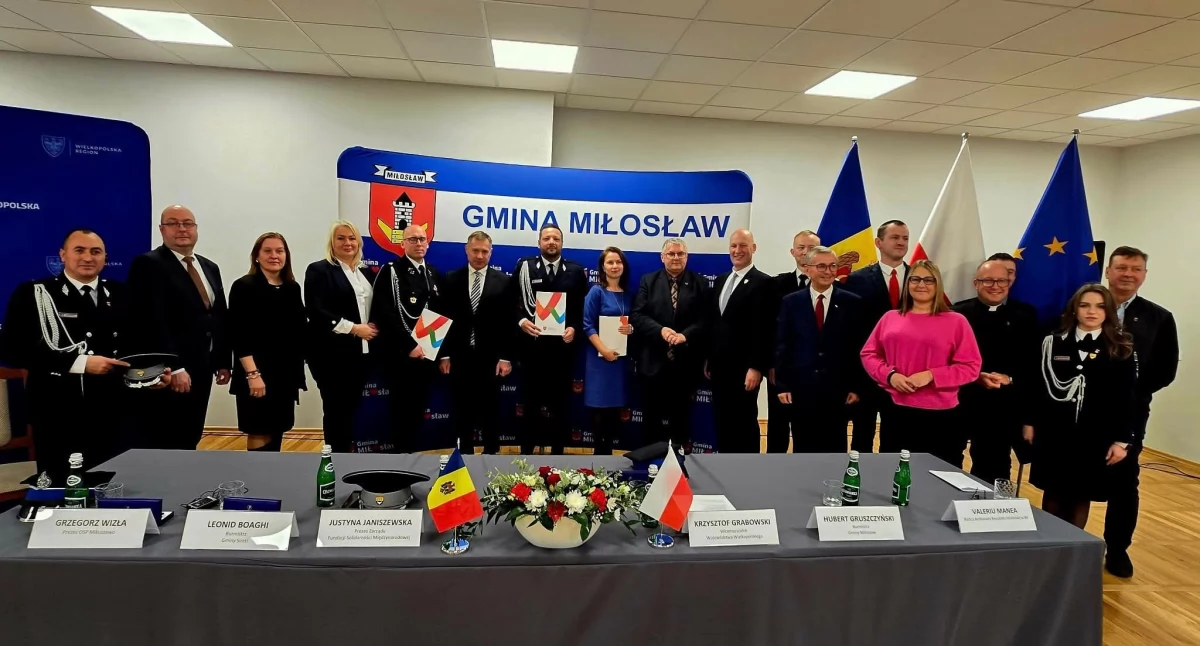 Przekazanie samochodu pożarniczego 