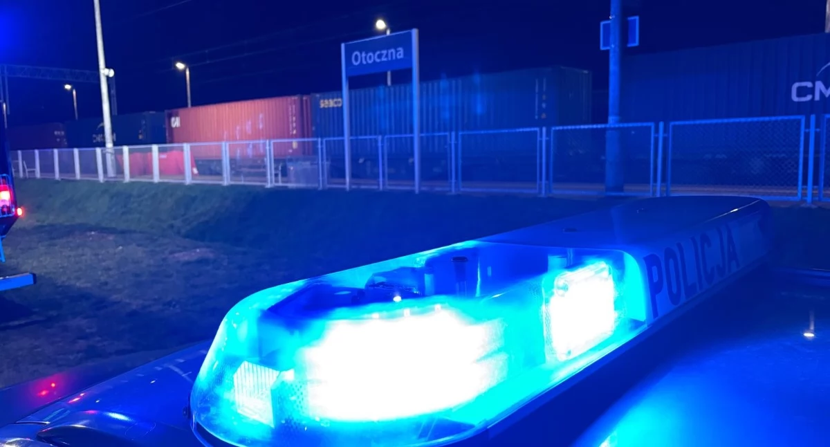 Śmiertelny wypadek na torach w Otocznej. Trwa akcja służb 