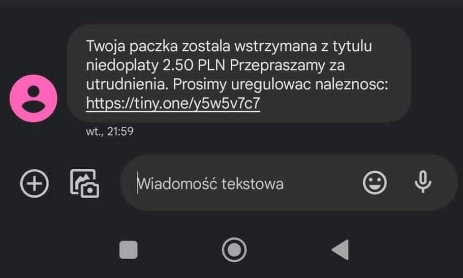 Uwaga na smsy od oszustów! Można stracić pieniądze