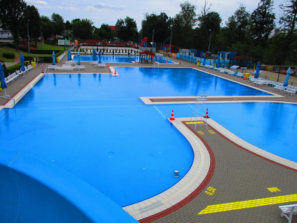 Odkryty basen znów czynny bez ograniczeń