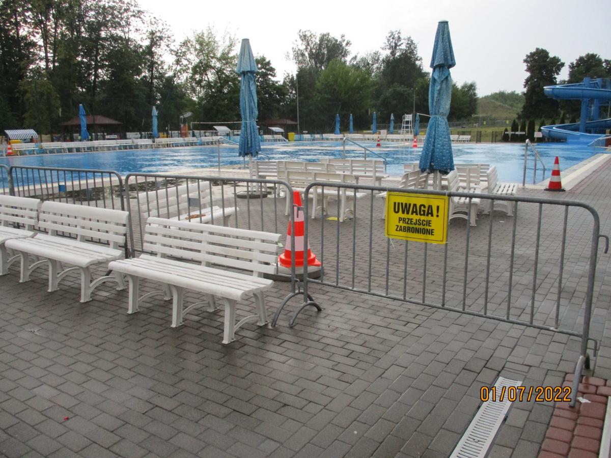 Jeden z odkrytych basenów czasowo zamknięty!