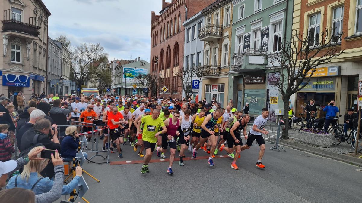 Biegacze wrócili na ulice Wrześni! (FOTO/WYNIKI)