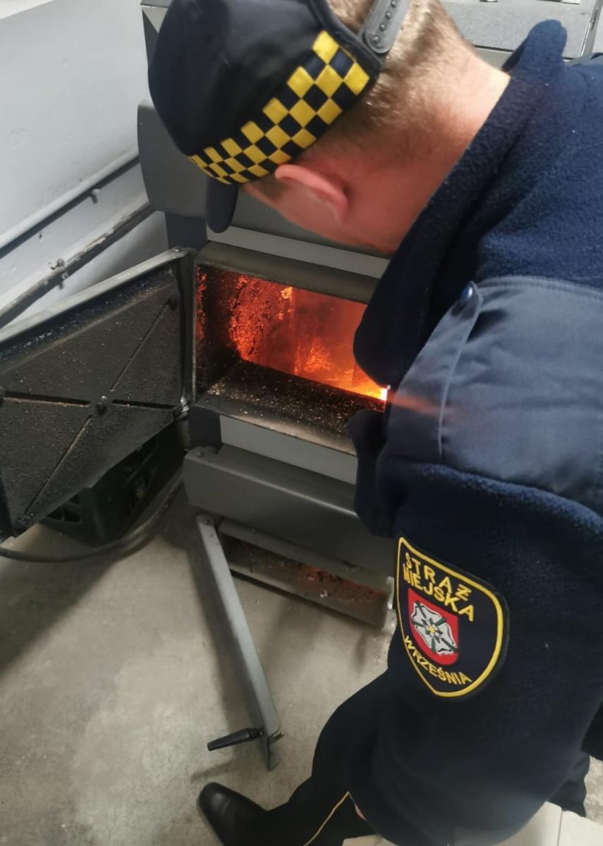 Dwukrotnie ukarany za spalanie płyt meblowych