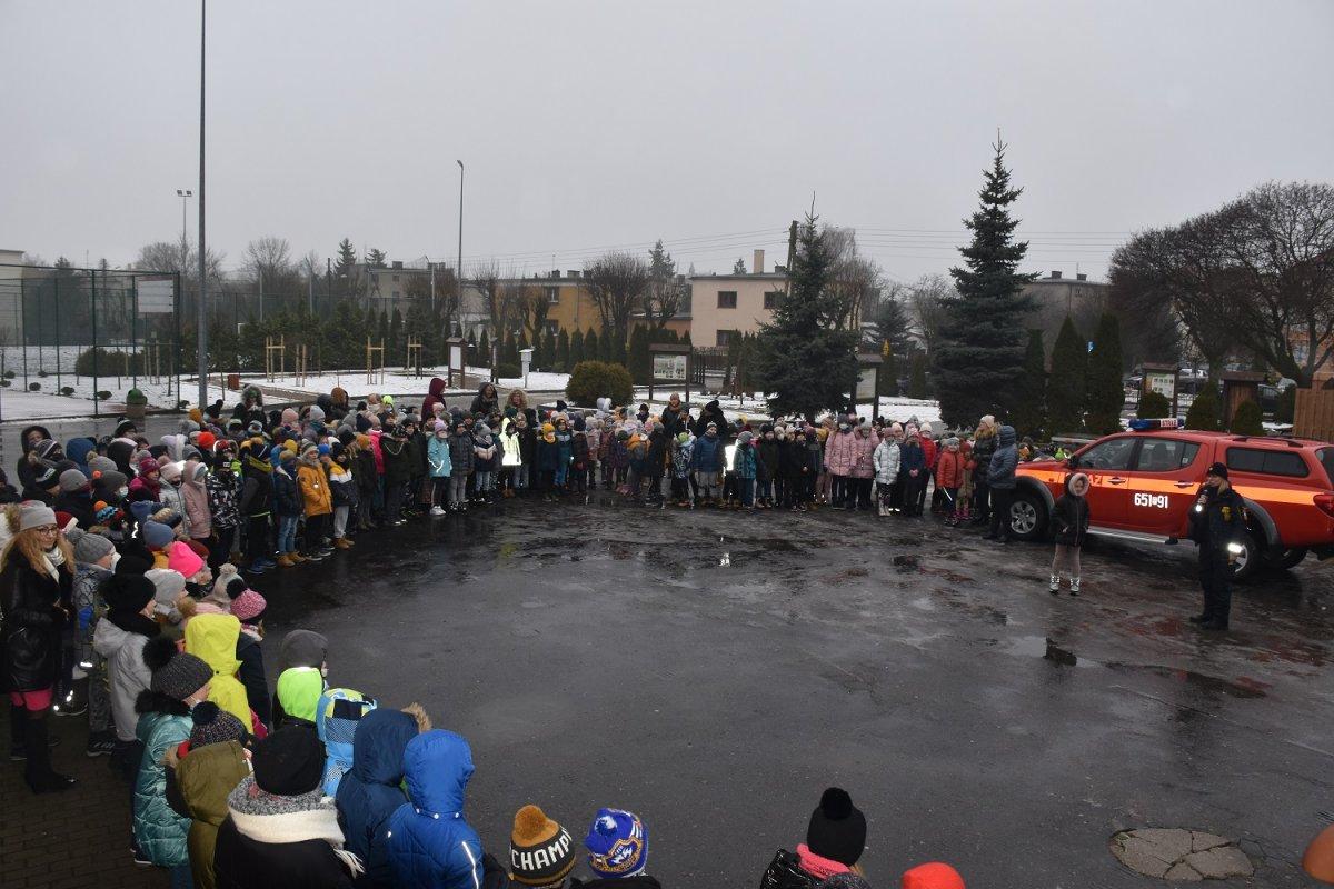 Bezpieczne ferie we Wrześni. Mundurowi spotkali się z dziećmi