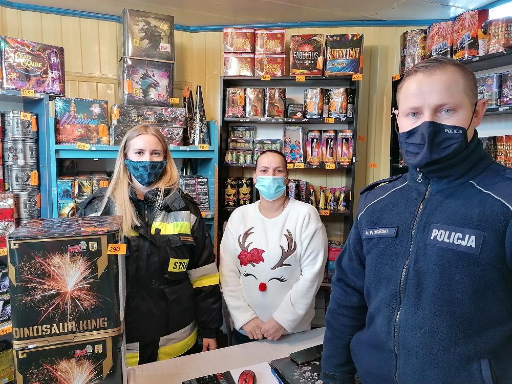 Bądźmy ostrożni strzelając fajerwerkami! (GALERIA)