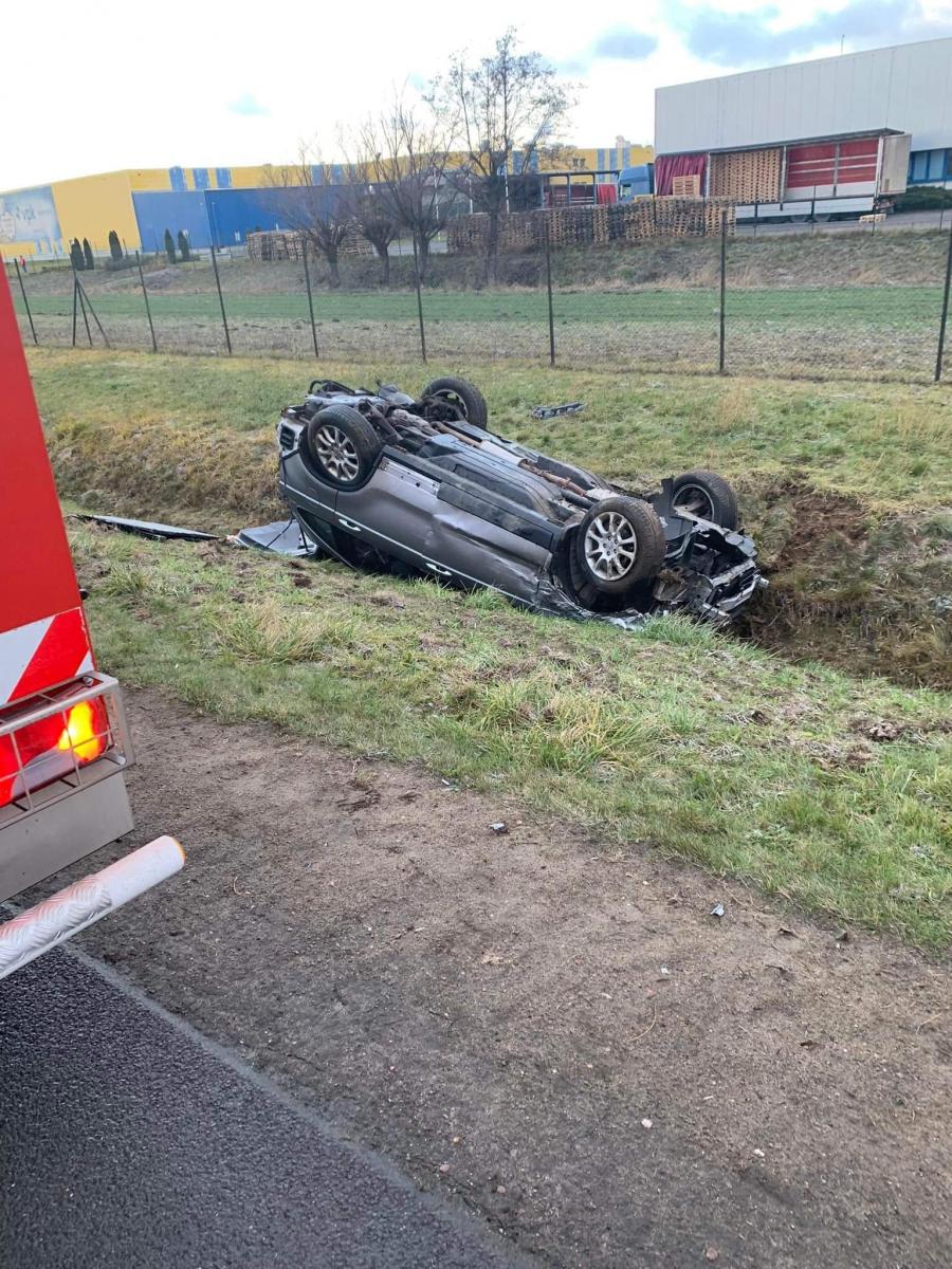 Poważny wypadek osobówek na A2 na wysokości Wrześni