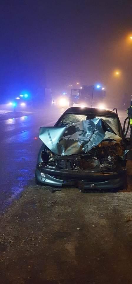 Groźny wypadek iveco i peugeota w Bugaju