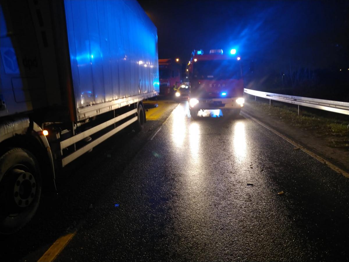 Noga z gazu! Samochodowy efekt domina na Sikorskiego
