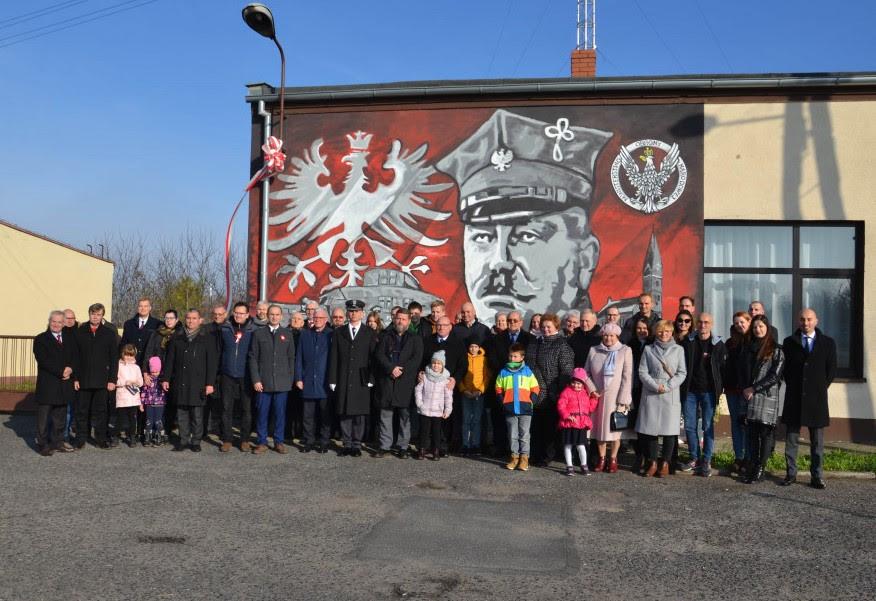 Uroczyste odsłonięcie mural generała Grudzielskiego