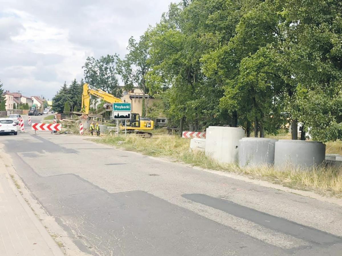 Trwa budowa kanalizacji. Utrudnienia dla kierowców