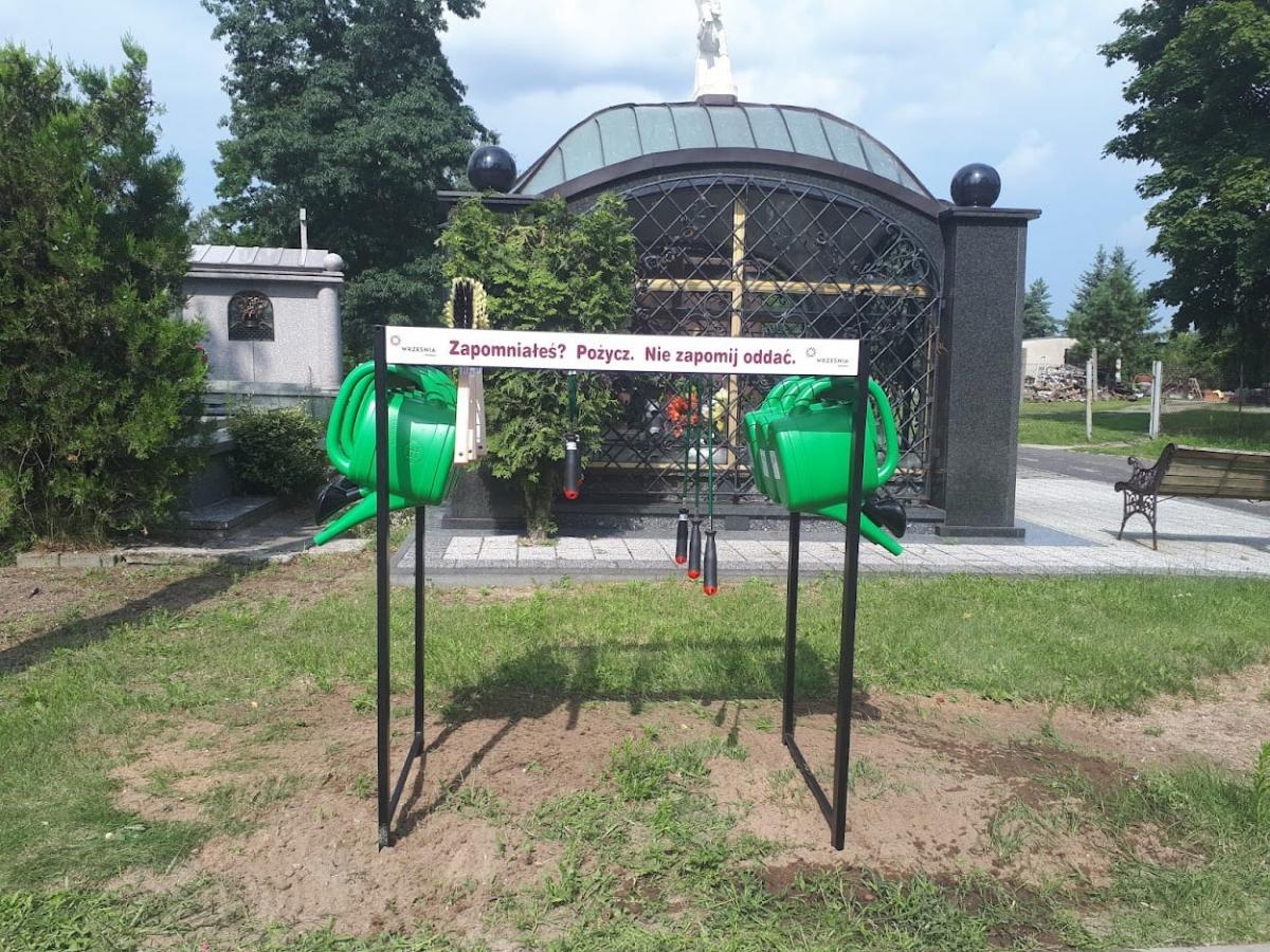Od teraz możesz wypożyczyć narzędzia na wrzesińskim cmentarzu
