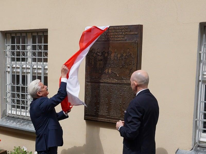 Nazwiska 117 uczestników Strajku na pamiątkowej tablicy