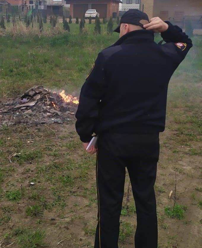 Śmieci w ogniskach. Mandaty od strażników