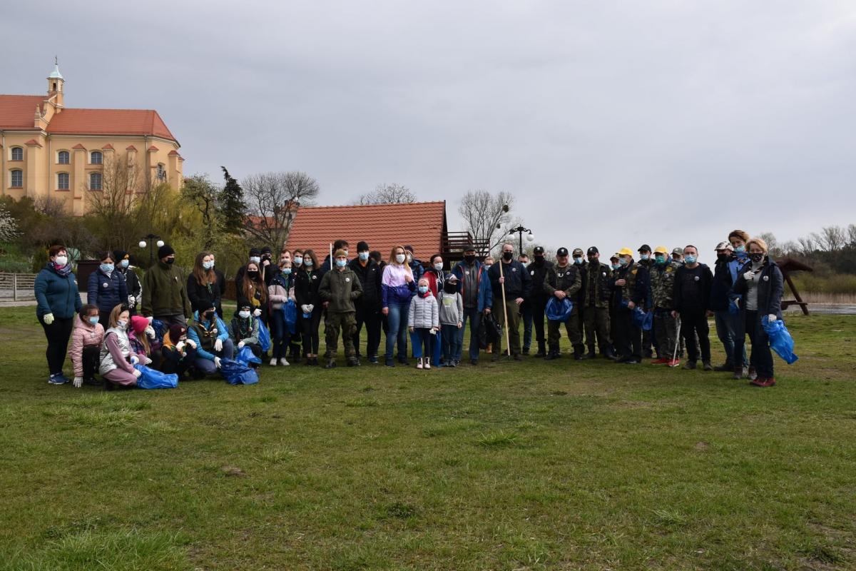 Wielkie sprzątanie nad Wartą