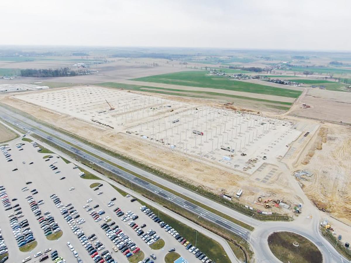 Budowa VidaXL ruszyła pełną parą. Niebawem rekrutacja