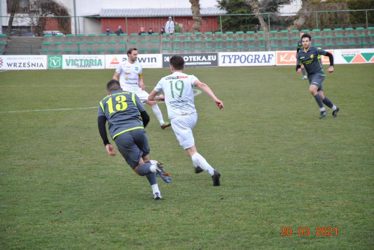 Trzy bramki i punkty Victorii (ZOBACZ BRAMKI)