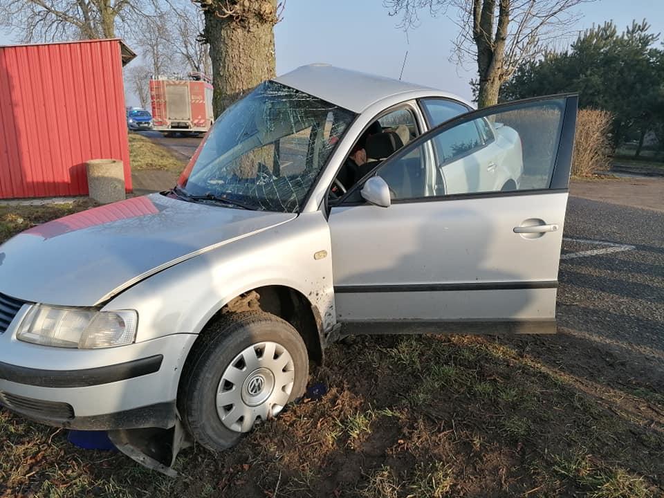 Groźny wypadek osobówki. Kierująca trafiła do szpitala