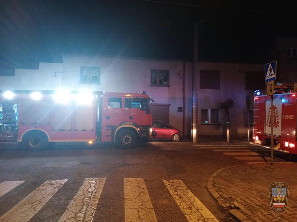 Pożar sadzy w kominie. Akcja strażaków w Pyzdrach