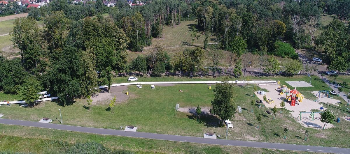 Ponad stumetrowa ławka nową atrakcją Wrześni