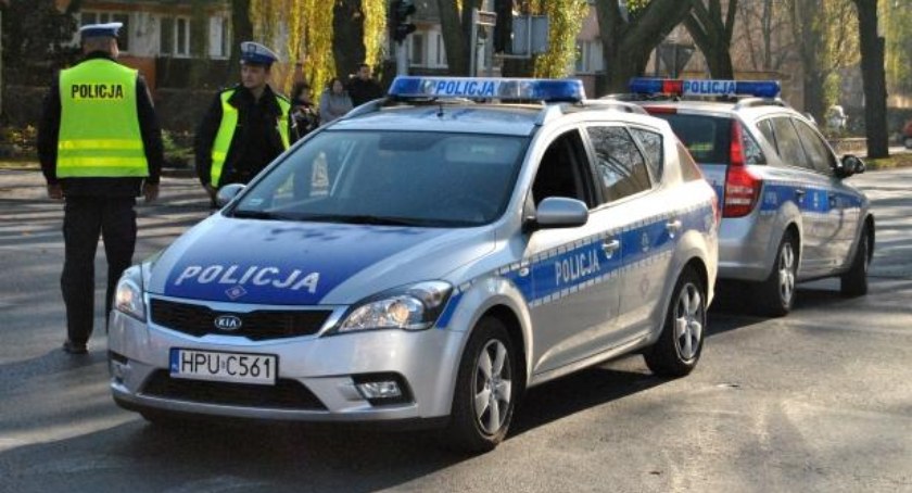 Złodziej włamał się do mercedesa. Poszkodowany obywatel Litwy 