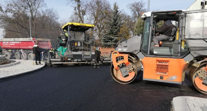 Trwają drogowe prace na terenie gminy Kołaczkowo i Miłosław