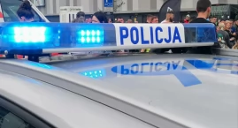 Kolizja trzech pojazdów. Mandat gotówkowy dla obywatela Chin 